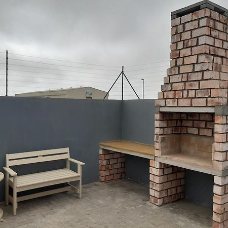 Kelpmeeu Self- Catering Apartments Swakopmund Luaran gambar